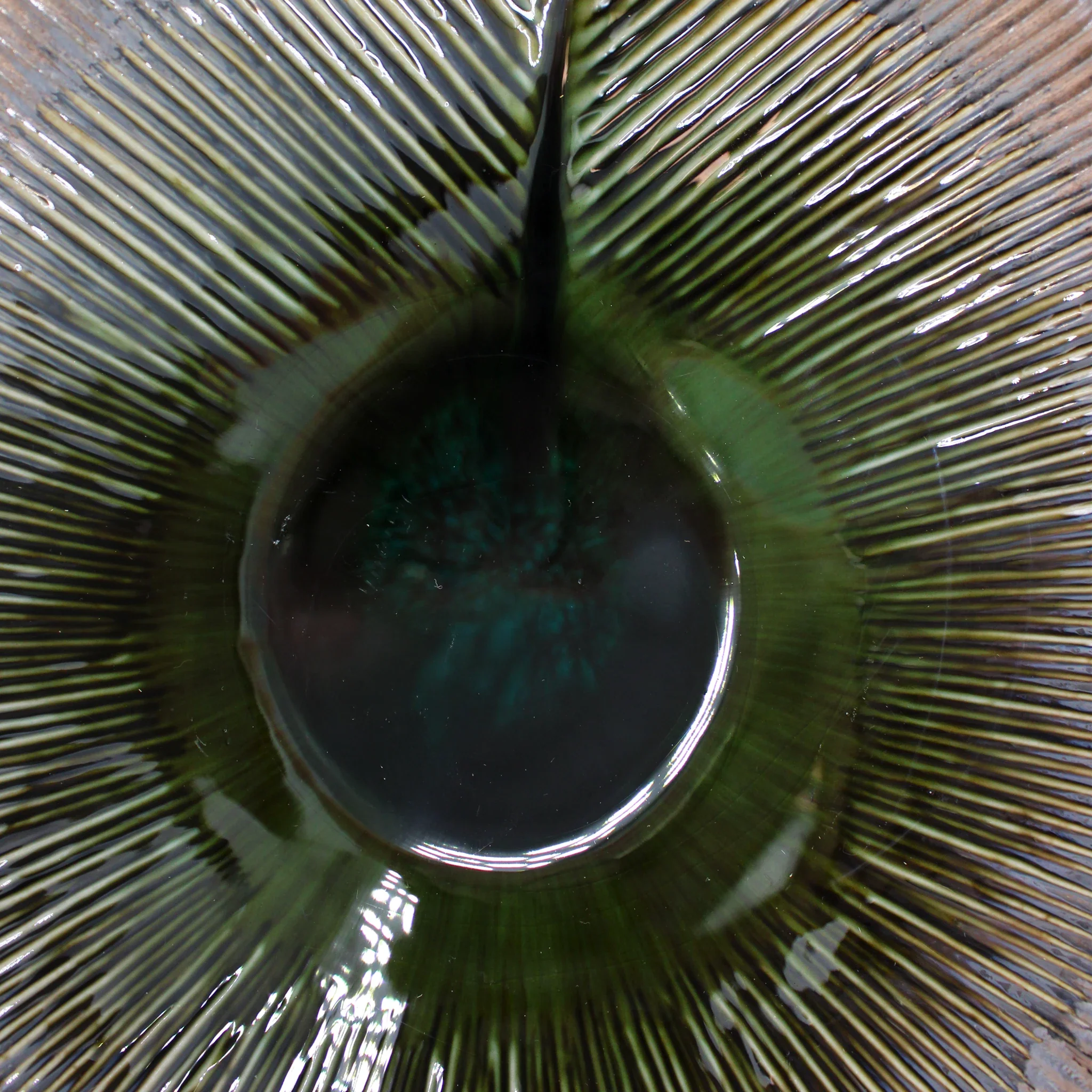 Shallow Serving Bowl - Midori Ridge - Image 3